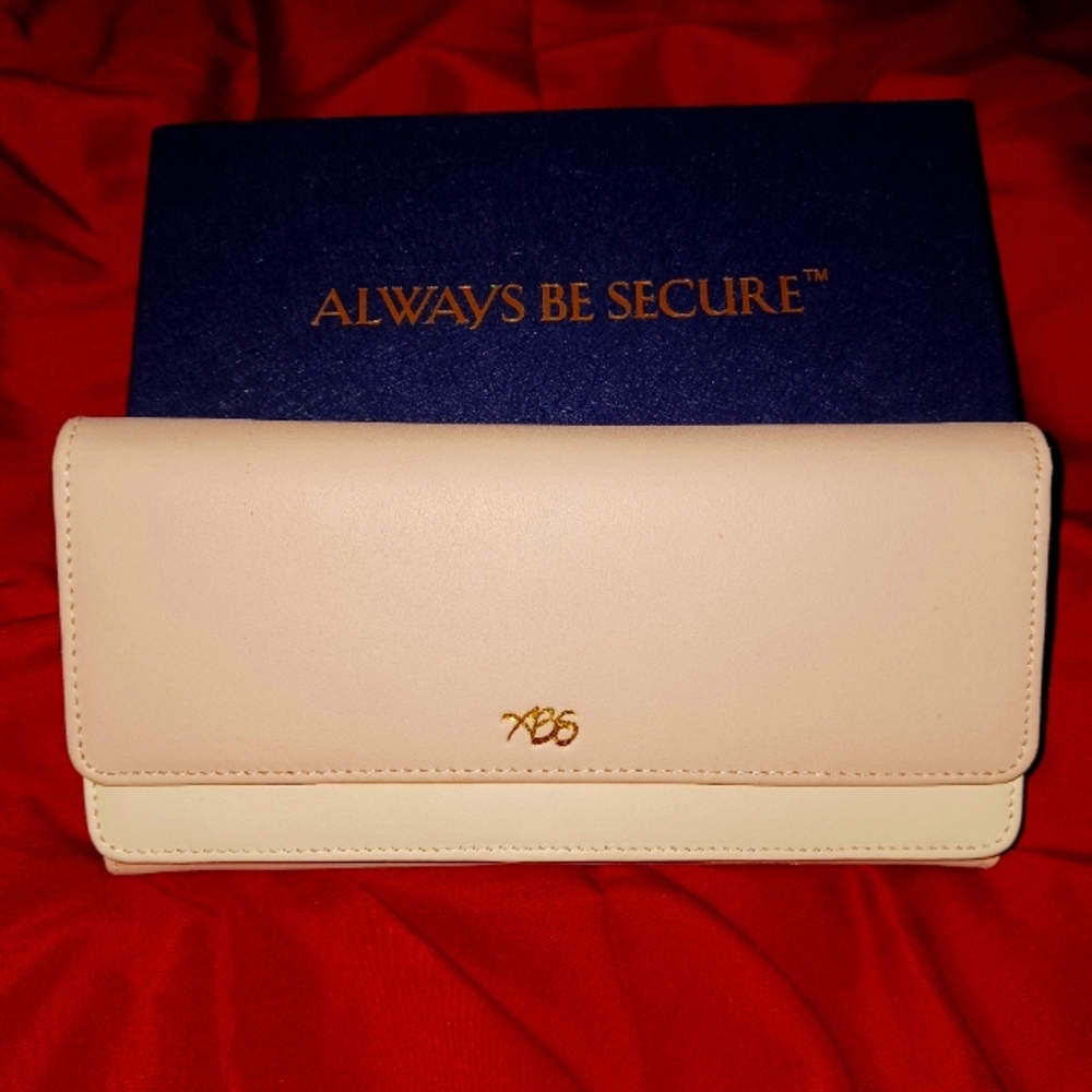 Always Be Secure Expandable Wallet